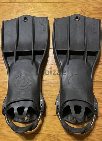 Apeks RK3 fins scuba diving