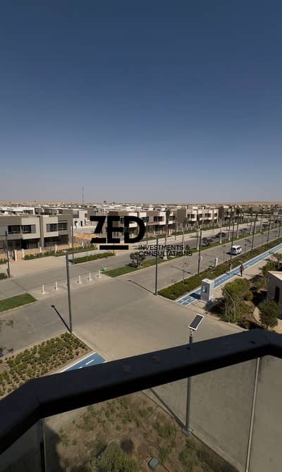 Immediate reception, minimum contribution, fully finished penthouse, 135 meters +20 roof, distinctive location, Palm Hills, 6th of October, New October