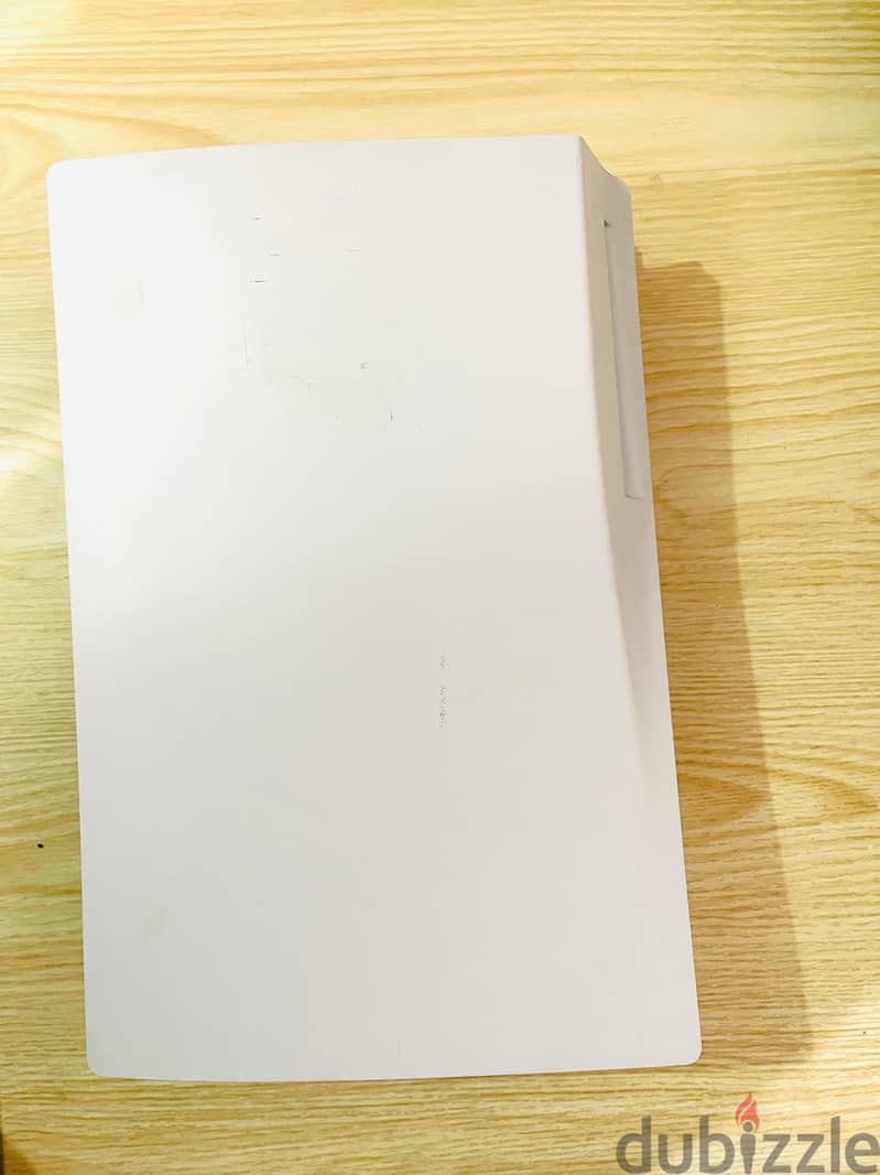 PS5 Fat Disc . . 825 g. b 1