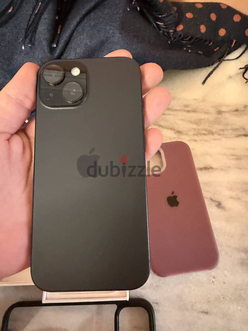 Apple - iPhone 15 4