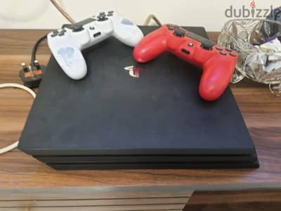بلايستيشنps4Pro اوف لاين استعمال خفيف جدا