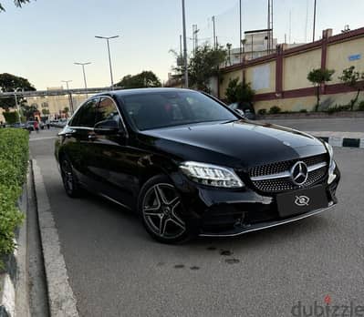 مرسيدس C200 AMG Line موديل 2021 – فابريكة بالكامل – 30 ألف كيلو