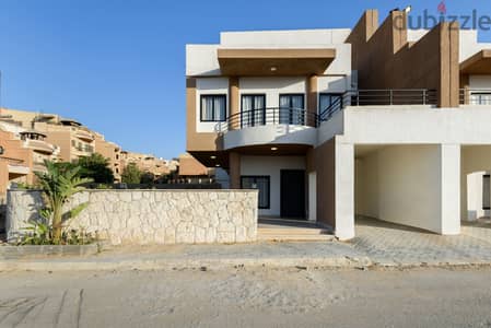 فيلا بحمام سباحة 4 غرف نوم مفروشة فندقيًا من المالك مباشر
