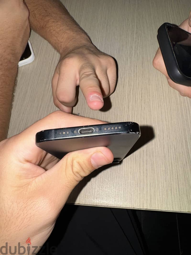 Apple - iPhone 15 4
