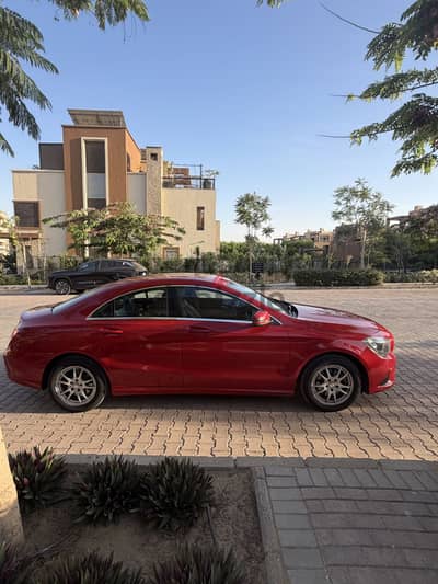 Mercedes-Benz CLA 180 2016