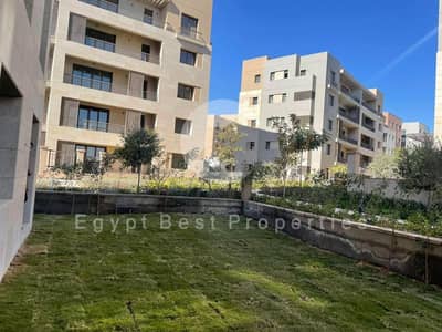 دوبلكس  للبيع بموقع متميز في ديستريكت 5 التجمع الخامس باقلمقدم واطول فتره سداد من تطوير مراكز بسعر اقل من سعر الشركه