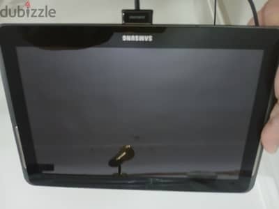 تابلت سامسونج p5100 سيلفر بدون اى خدوش 12بوصه خط وميمورى عايز بطاريه