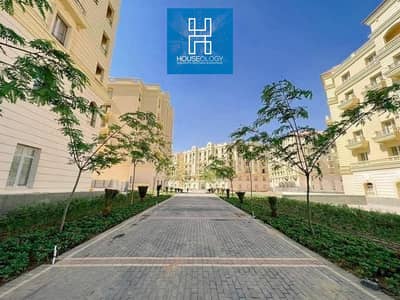 3-bedroom apartment in a prime location, ready to move,fully finished with air conditioning, for sale in New Garden City Compound