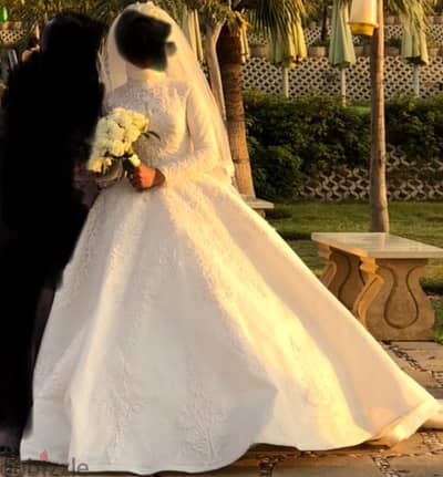 Wedding dress