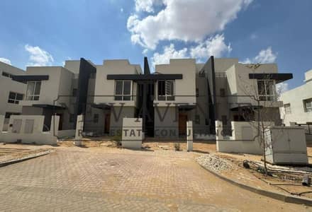 تاون هاوس مميز إطلالة على المسطحات المائية ولاند سكيب واسع  في تاون ايلاند - سي شور Town Island - Seashore