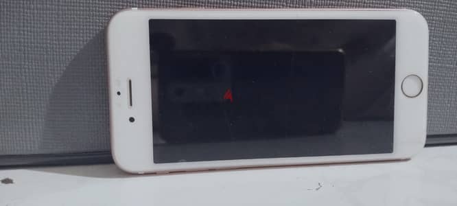 آي فون ٦ إس بحالة ممتازة