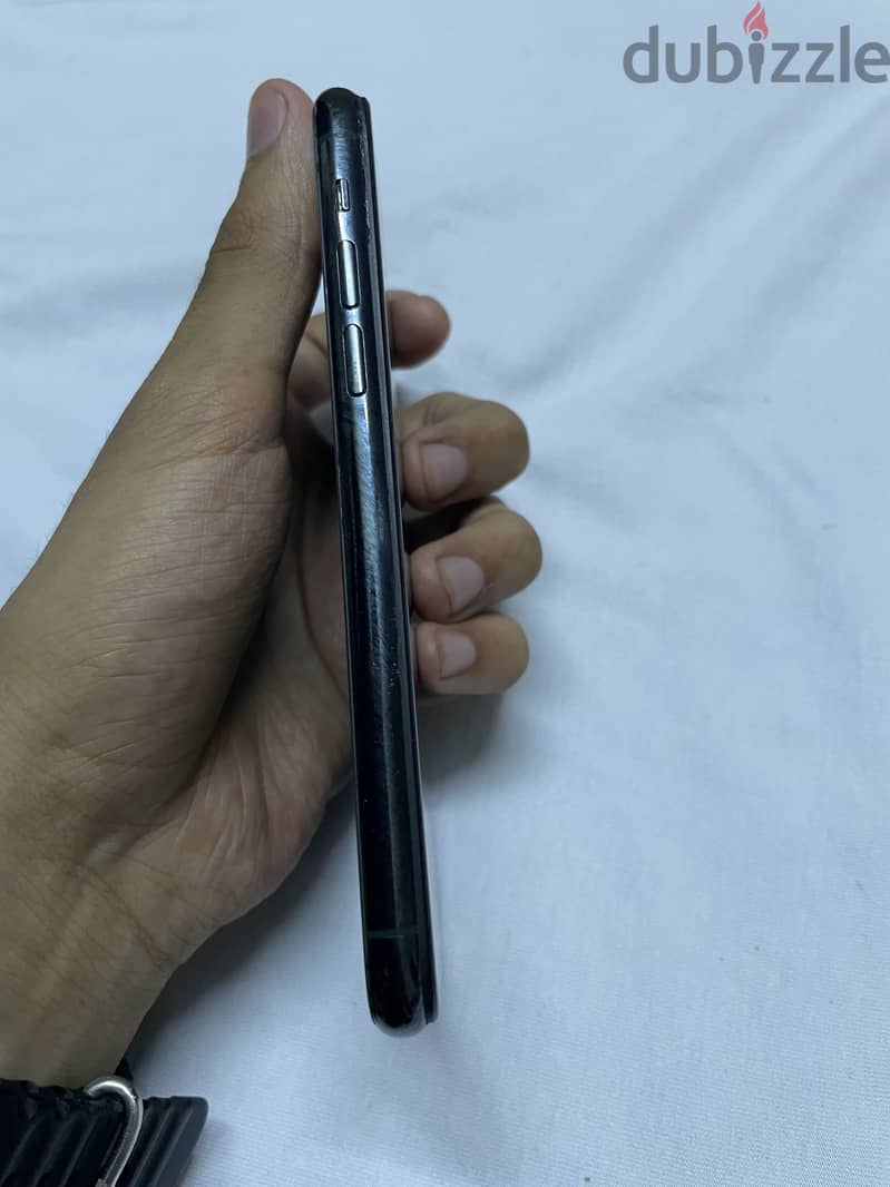 Apple - iPhone 11 Pro 3