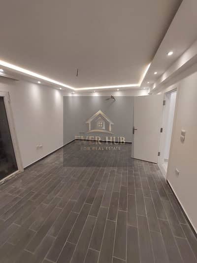 iVilla Roof Corner for Rent  In Mountain View Giza Plateau  Area 340 sq m  Roof 170 sq m  Directly in front of the main gate in the best location  Ful