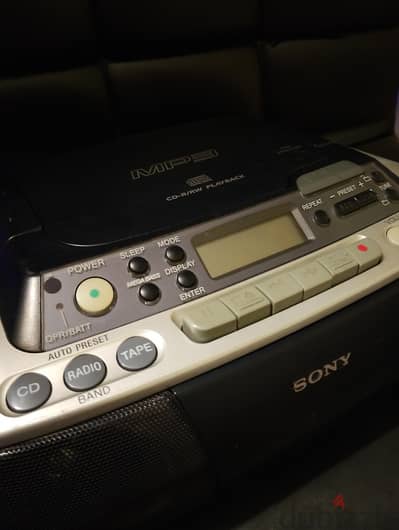 Sony كاسيت و اسطوانات و راديو