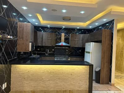 شقة مفروشة للايجار باللوتس الجنوبيه امام مسجد مالك الملك ارضى بجاردن