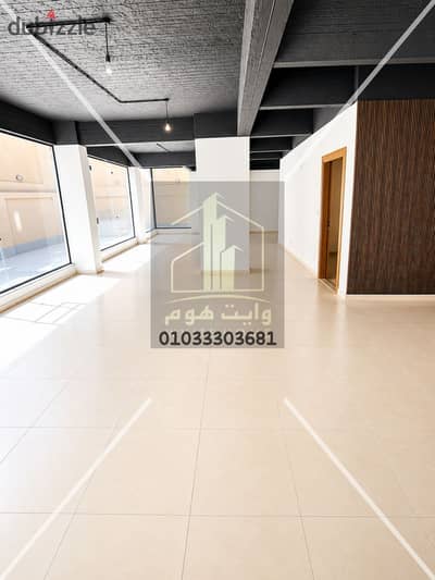بيزمنت للايجار إداري للشركات بمدخل خاص مساحة ٣٠٠ متر علي محور رئيسي في التجمع الأول