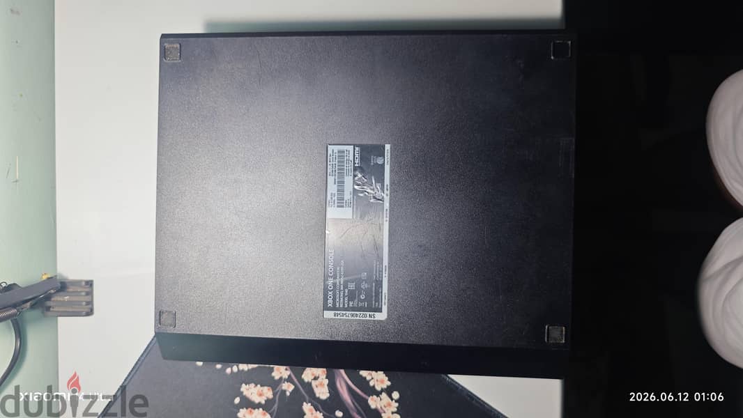 Xbox one 1TB 4