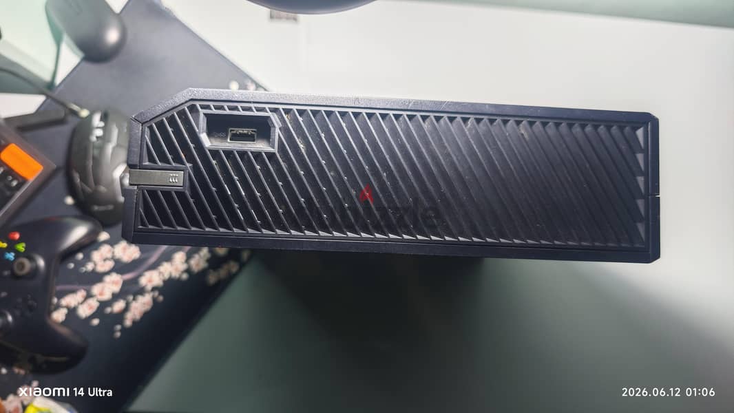 Xbox one 1TB 11