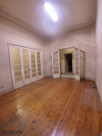 Office 4 rooms second floor 25 thousand in the strongest location in the center of the country administrative only administrative building