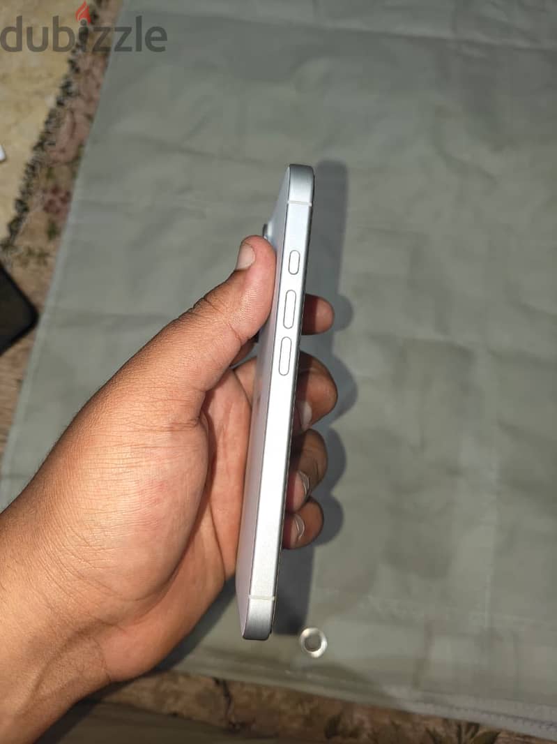 Apple - iPhone 16 3