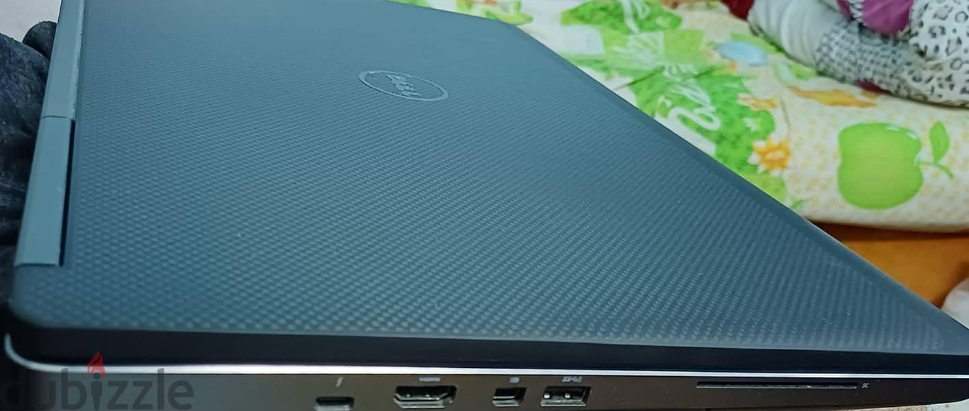 Dell Precision 7720 (Workstation)  1