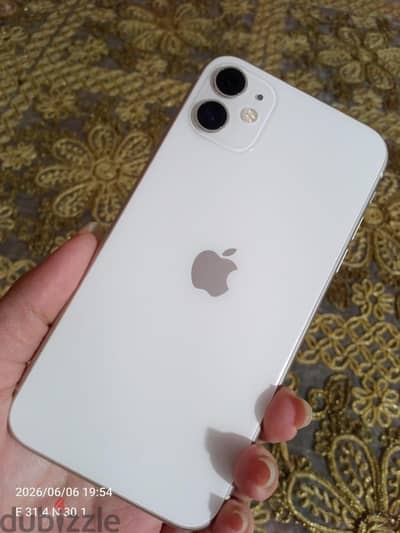 Apple - iPhone 11