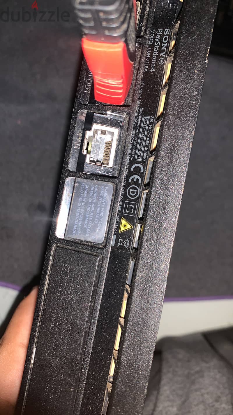 PS4 slim 1