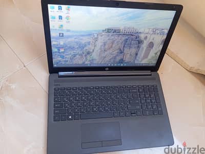 لاب توب not book  hp بحالة ممتازة جدا ذاكرة ssd 265 رامات ٨ جيجا