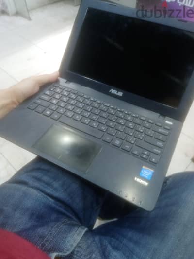 Asus x 200   حاله جيده Hard 500 win 10