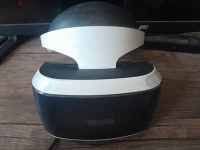 ps4 & 5 vr جيل اول استعمال خفيف مع الدراعات بتاعتها و معاها كاميرا