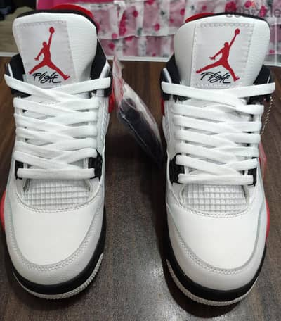 Nike Jordan 4 - نايك جوردن ٤