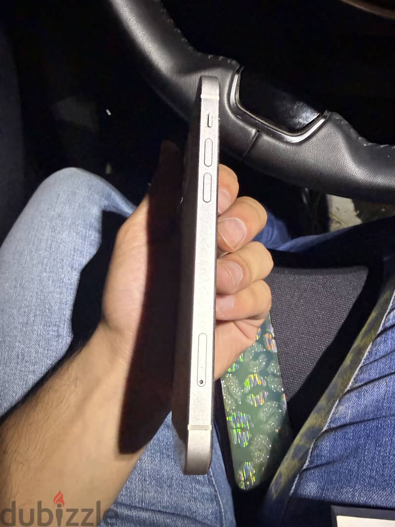 Apple - iPhone 12 4