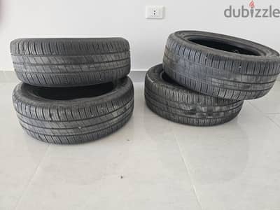 عدد أربعة فرد كاوتش 205/55 R16 مستعمل