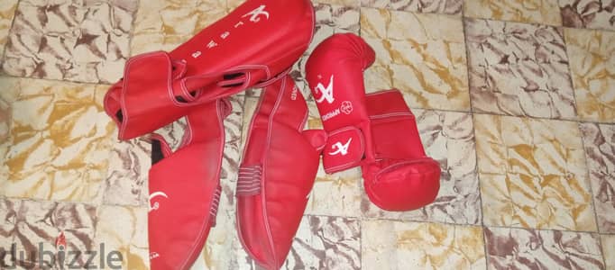 طقم كوميتيه احمر كامل للكاراتيه مقاس XL