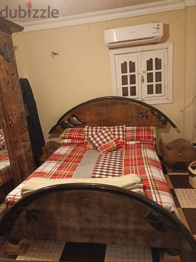 full bedroom