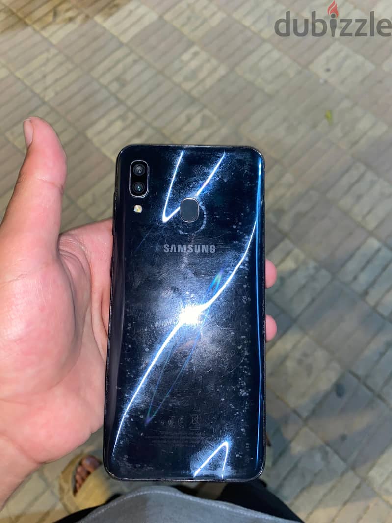 Samsung A30 1