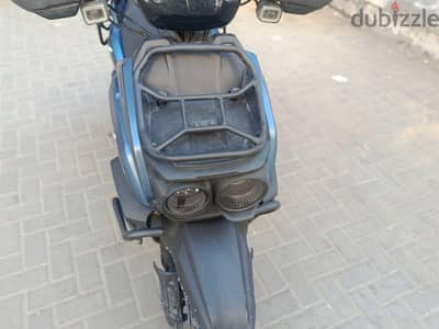 سكوتير كيوي كهربائي