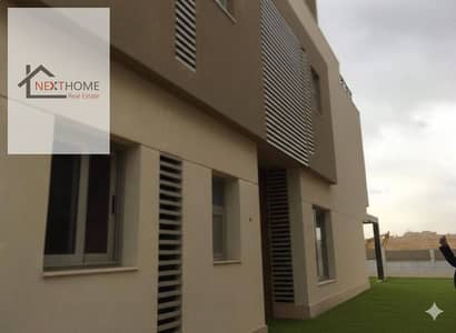 Villa 338 m Resale Immediate Delivery in Palm Hills Compound Fifth Settlement New Cairo next to Mountain View Hyde Park Villa 338 m Resale Immediate Delivery in Palm Hills Compound Fifth Settlement New Cairo next to Mountain View Hyde Park