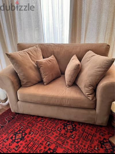 Love seat used as new