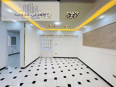 شقه بسعر لقطه للبيع في العجمي شاطئ النخيل بجوار الخدمات
