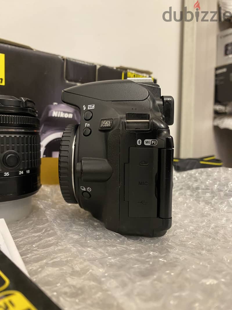 Nikon  D5600 2