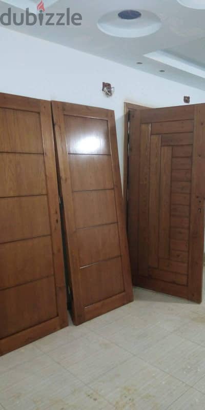استرجي لجميع دهانات الأخشاب والموبليا جديد ومستعمل بااسعار