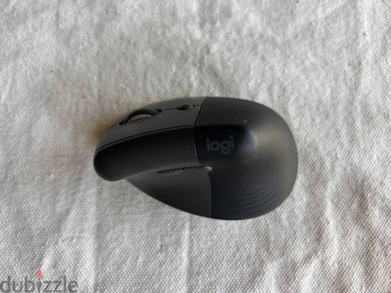 Logitech Ergonomic Mouse 1