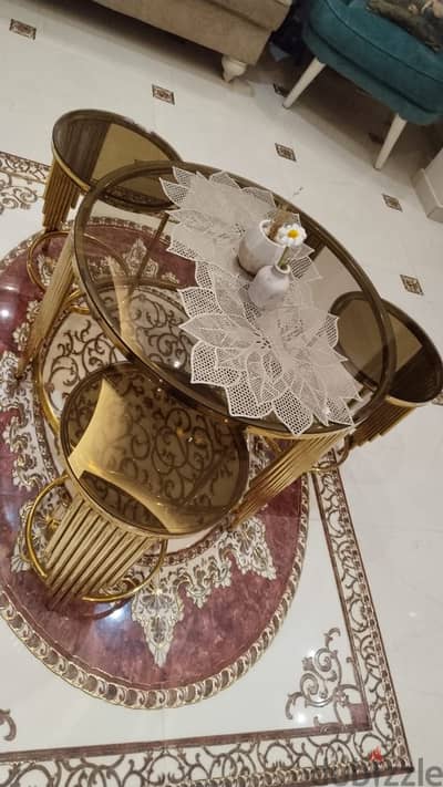 ترابيزة وسط ستانلس اصلي مع ٣ صغار