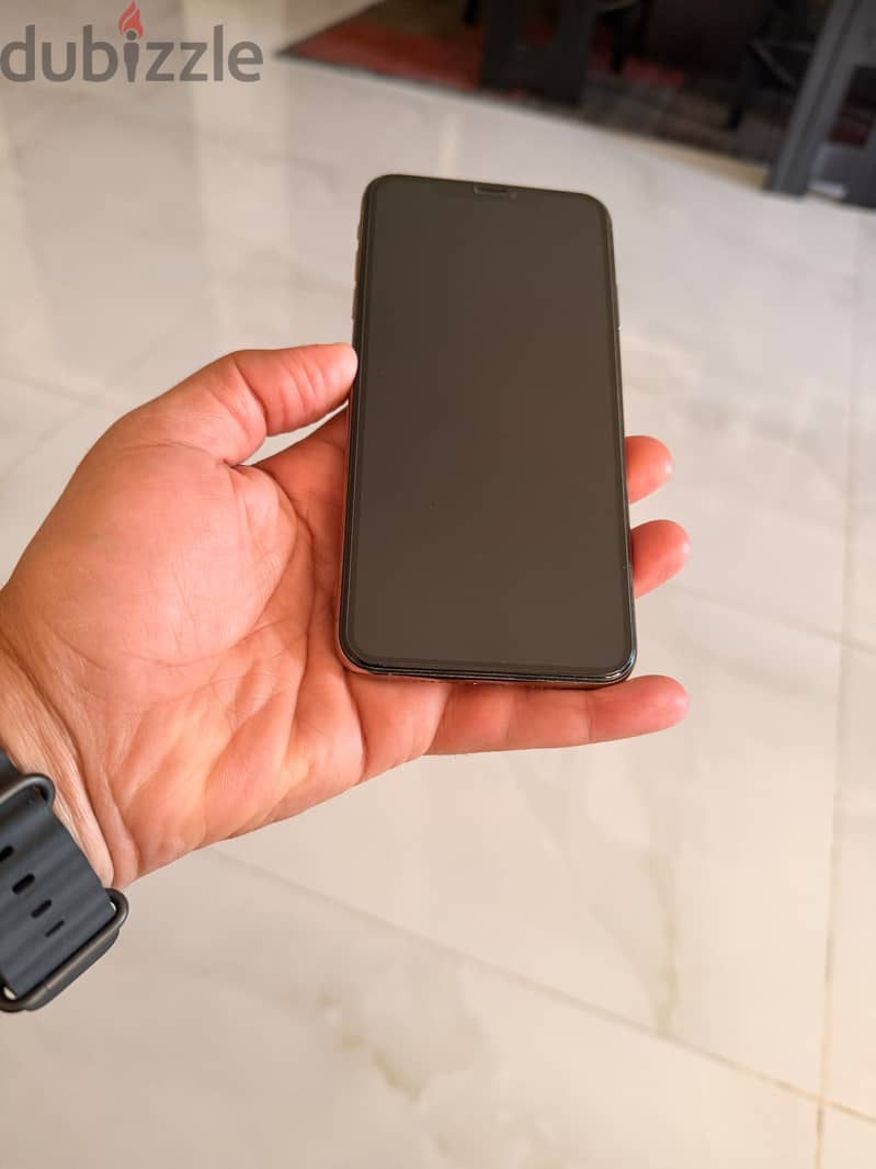 Apple - iPhone XS Max 5