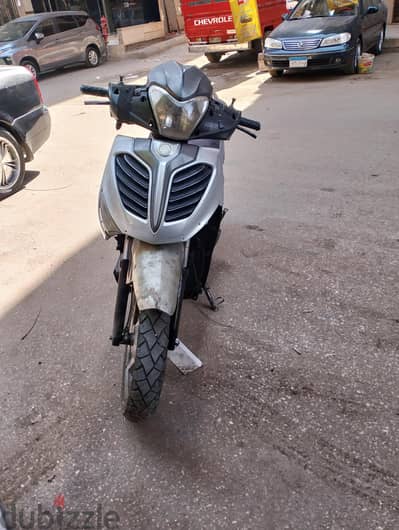 ا سكوتر بينيلي كفيلينو 150كلاسك 2018