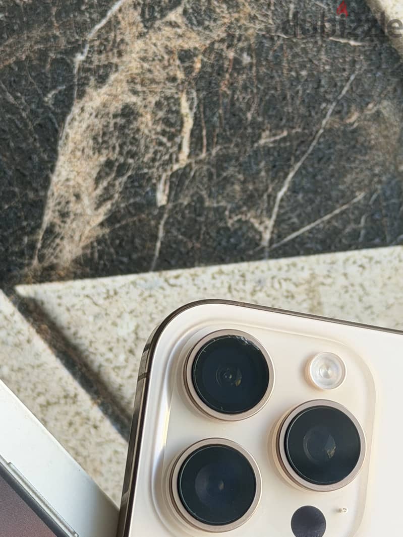 Apple - iPhone 16 Pro Max 1