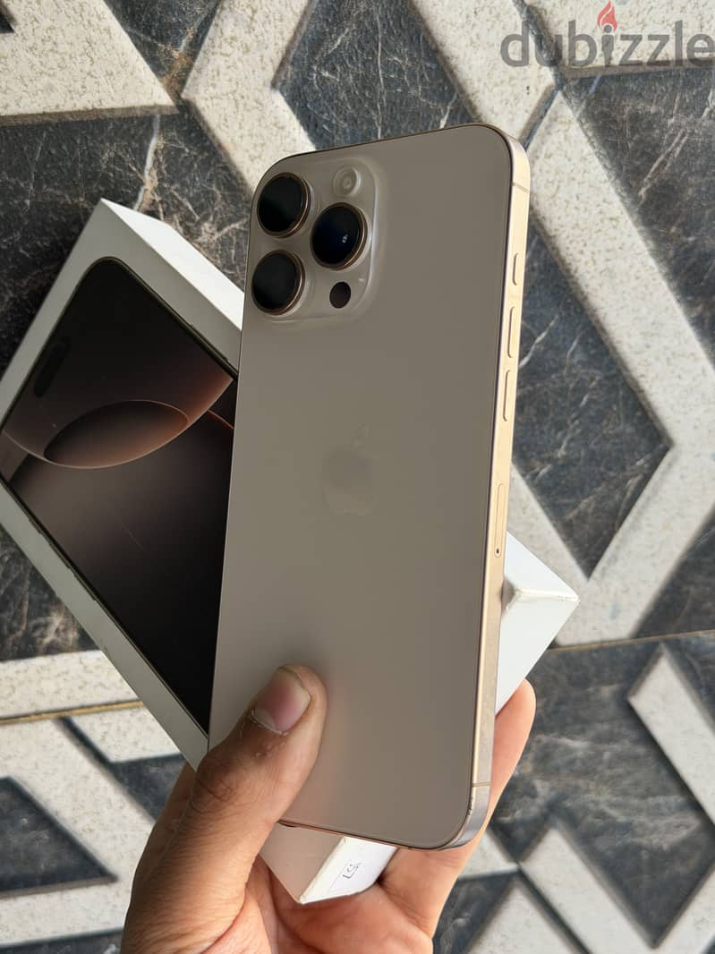 Apple - iPhone 16 Pro Max 3