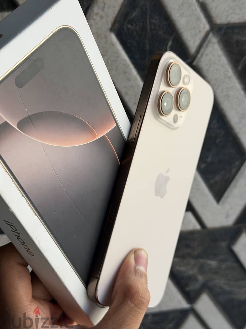 Apple - iPhone 16 Pro Max 5