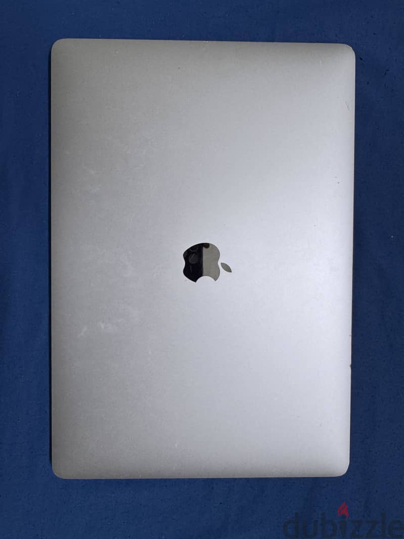 MacBook Pro 2016 ( 15 inch ) 1
